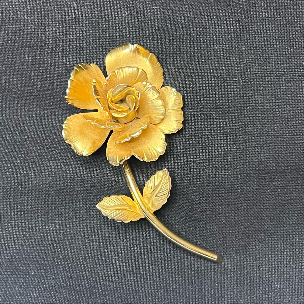 Vintage Gold Tone Rose Brooch